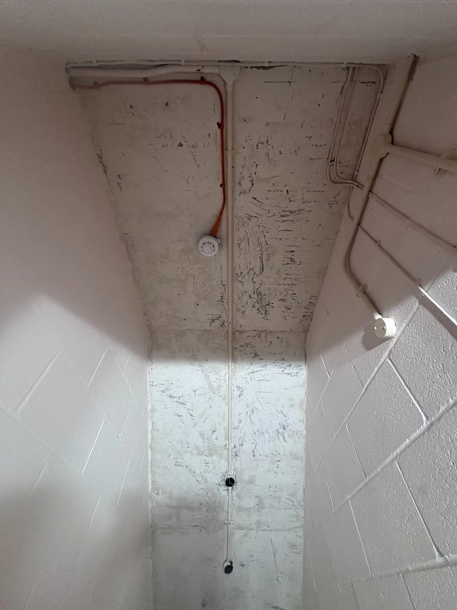 Licensed asbestos gasket removal in a Totteridge commercial property